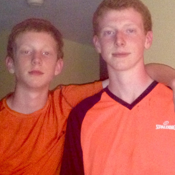 Profile Picture of Loral Bates (@lbates33) on Poshmark