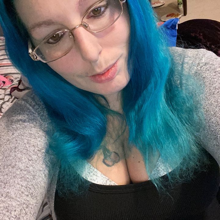 Profile Picture of angie thomas (@princessthomas) on Tiktok