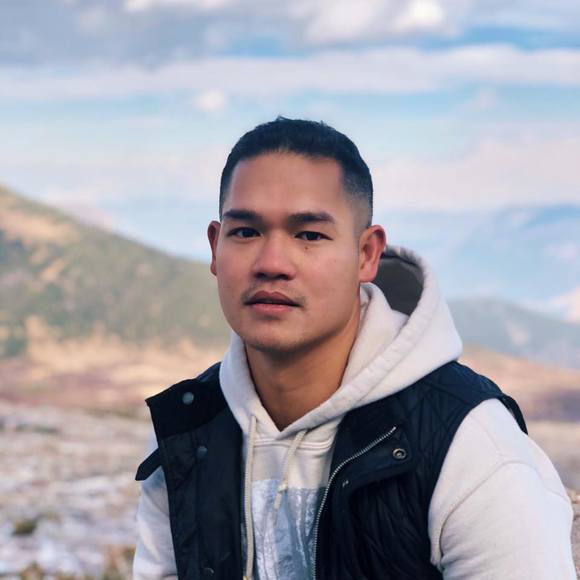 Profile Picture of Bi Nguyen (@nguyenhbi) on Poshmark