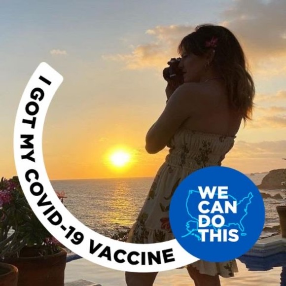 Profile Picture of Arielle Espie (@arielleespie) on Poshmark