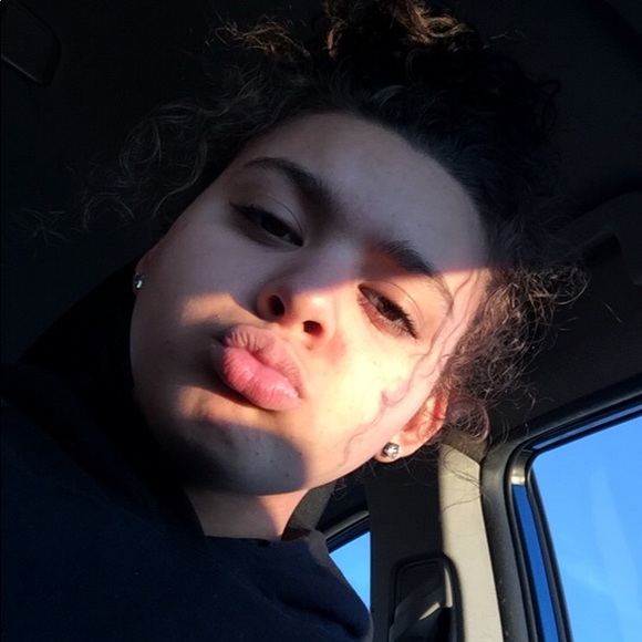 Profile Picture of Jasmine Jiminez (@jiminez2) on Poshmark