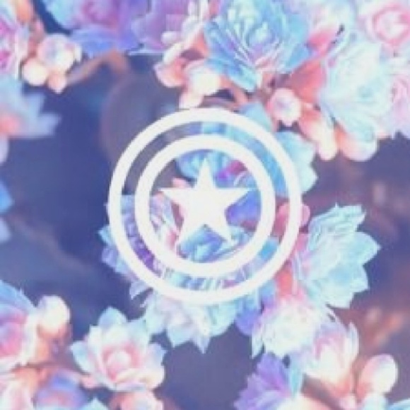 Savannah Holley - Poshmark Profile Picture of Savannah Holley (@savannahholley) on Poshmark