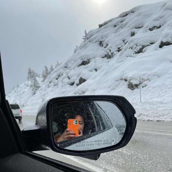 Profile Picture of Louise Layson (@loulays) on Poshmark