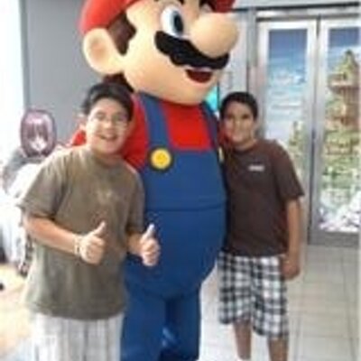 Profile Picture of Mario Velarde (@thebrave11) on Twitter