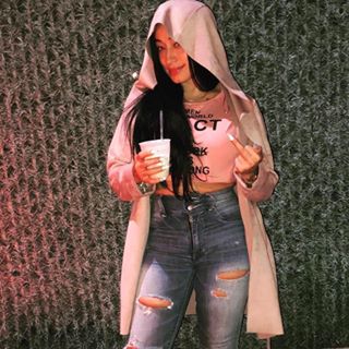 Profile Picture of Julia Suarez (@juliasuarez183) on Facebook