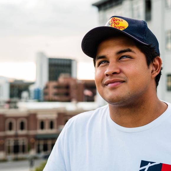 Profile Picture of Jesus Romo (@jesusromo547) on Poshmark