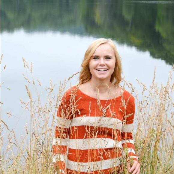 Profile Picture of Tisa Steinmeyer (@tisa2108) on Poshmark