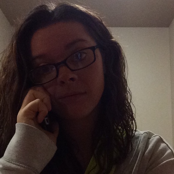 Profile Picture of Jessica Coots (@jessbear00) on Poshmark