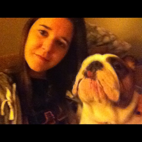 Profile Picture of Courtney Finlan (@fin1017) on Poshmark