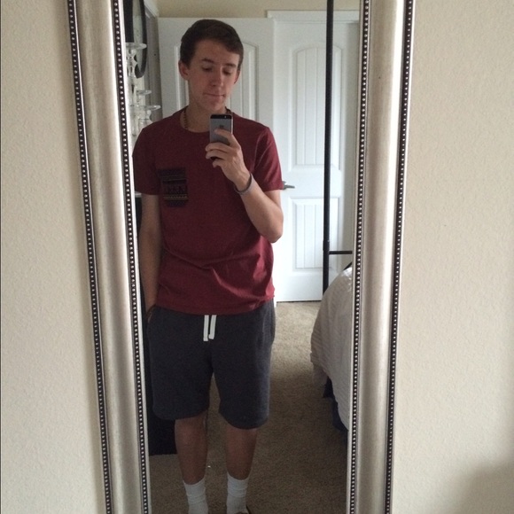 Profile Picture of Adam Longhurst (@adam_longhurst) on Poshmark