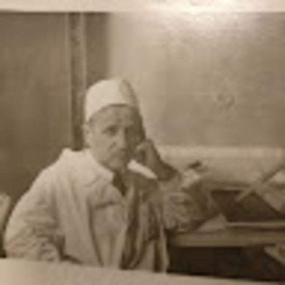 Profile Picture of Andrew Brodech (@abrodech) on Poshmark