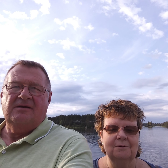 Jayne Kampenga - Poshmark Profile Picture of Jayne Kampenga (@kitty24me) on Poshmark