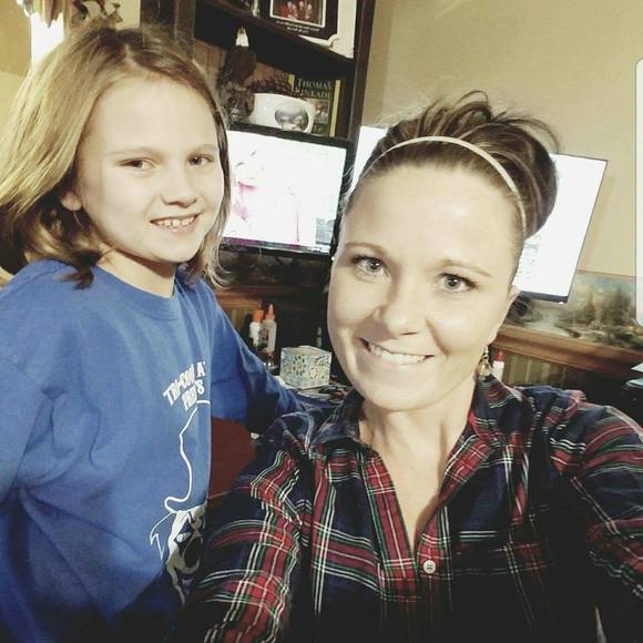 Valerie Pecht - Poshmark Profile Picture of Valerie Pecht (@vp2310) on Poshmark