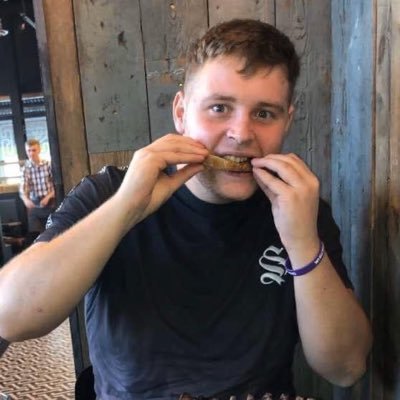 Profile Picture of Andrew Warburton (@@andrew_warby123) on Twitter