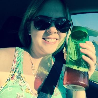 Profile Picture of Joanie Hughes (@joanieslp) on Twitter