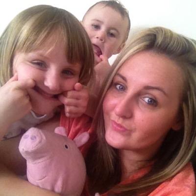 Profile Picture of Janet Atchison (@Janatch1988) on Twitter
