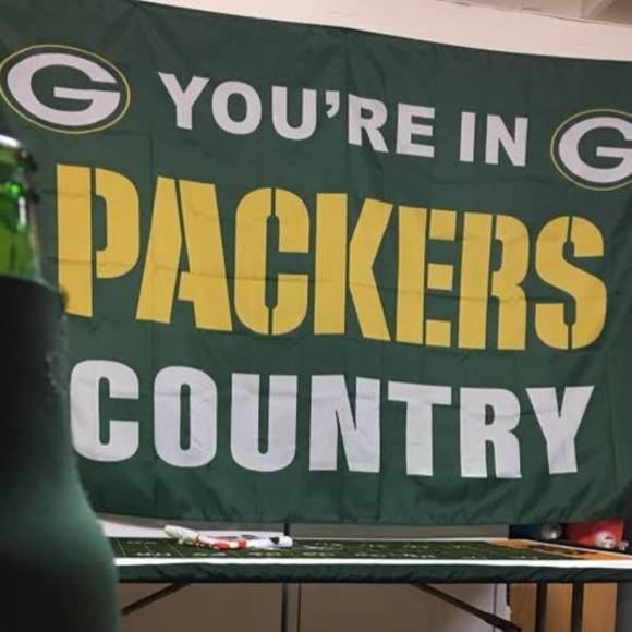 Royal Cavaco - Poshmark Profile Picture of Royal Cavaco (@cavacscognac) on Poshmark