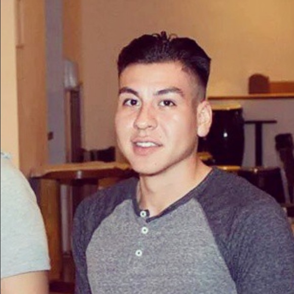 Profile Picture of Jimmy Ocampo (@jimmyocampo) on Poshmark