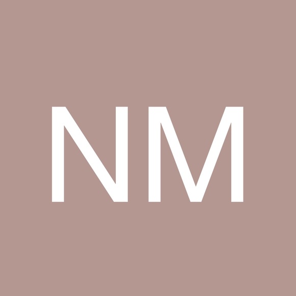 Profile Picture of Nikki Manning (@nmanning937) on Poshmark