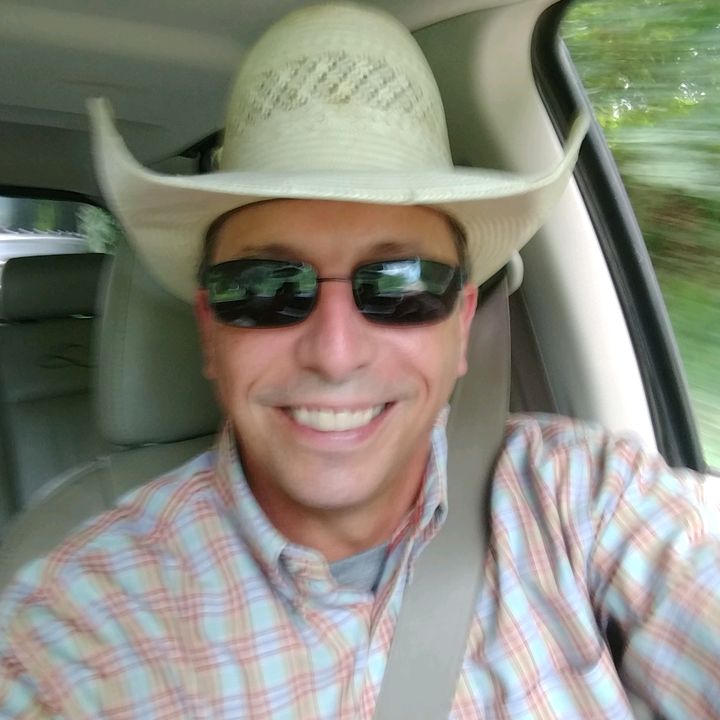 Profile Picture of todd_whit (@todd_whit) on Tiktok