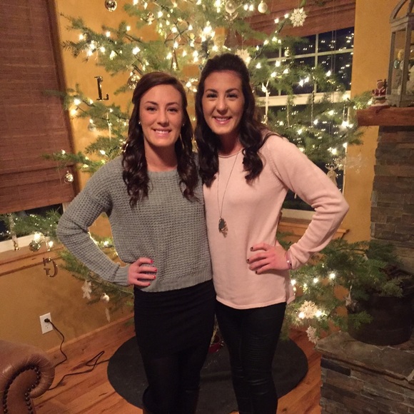Profile Picture of Ashley Khoudary (@khoudary2) on Poshmark