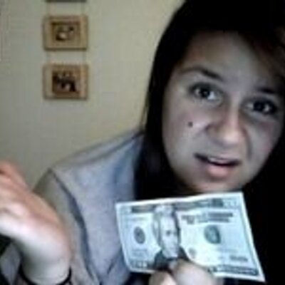 Profile Picture of Victor Mosciski (@Amelie__Reilly_) on Twitter