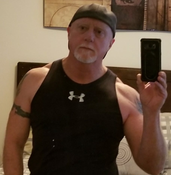 Profile Picture of Dennis Key (@traderaider) on Poshmark