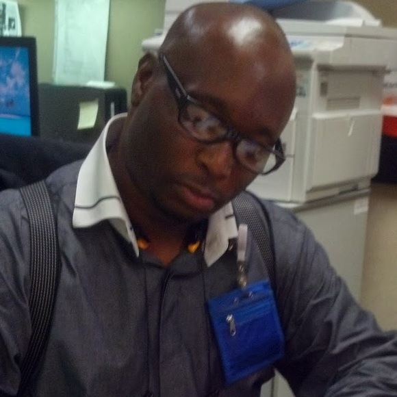 Profile Picture of David Hammond (@davidhammondjr) on Poshmark