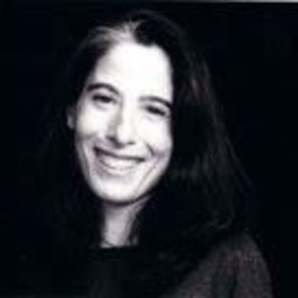 Profile Picture of Jennifer Dworkin (@jdworkin) on Poshmark