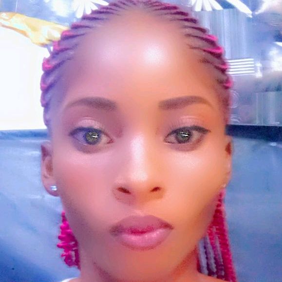 Profile Picture of Lucia yange (@user323703317570) on Tiktok