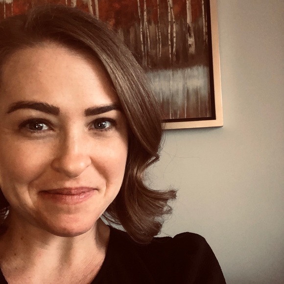 Profile Picture of Jaime Schwartz (@jwjorrisch) on Poshmark