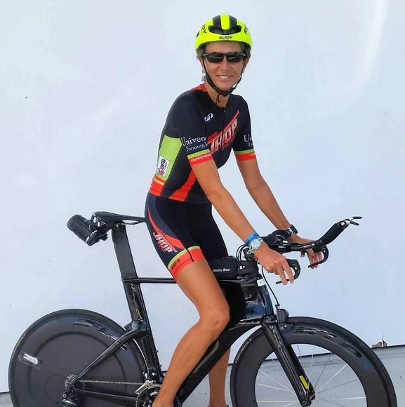 Reni Gaisser - Poshmark Profile Picture of Reni Gaisser (@rjgaisser) on Poshmark