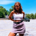 Profile Picture of caitlin🦄 (@caitlin_burrows) on Instagram