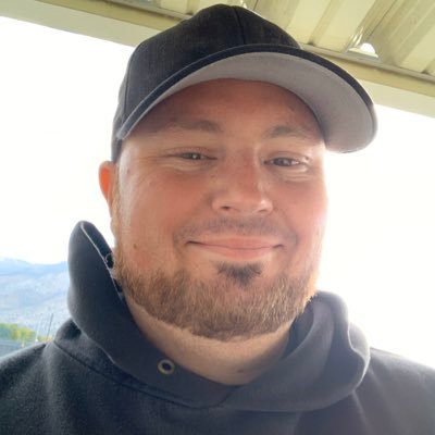 Profile Picture of Chris Iverson (@TheCraigFactor) on Twitter