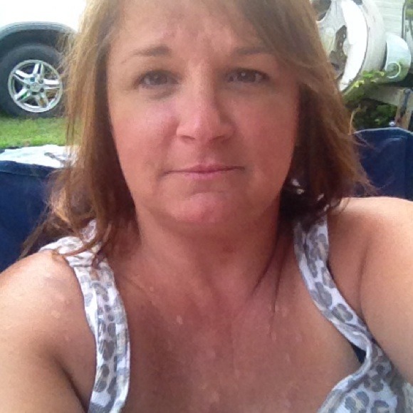 Profile Picture of Sherry Maxwell (@slmaxwell) on Poshmark