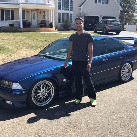 Profile Picture of Nick Takach (@nicktakecash) on Poshmark