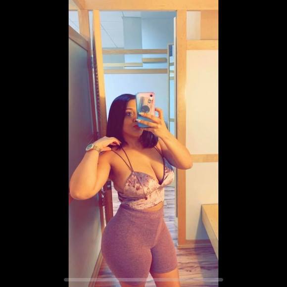 Profile Picture of Yokanna Ramos (@yokannaramos) on Poshmark