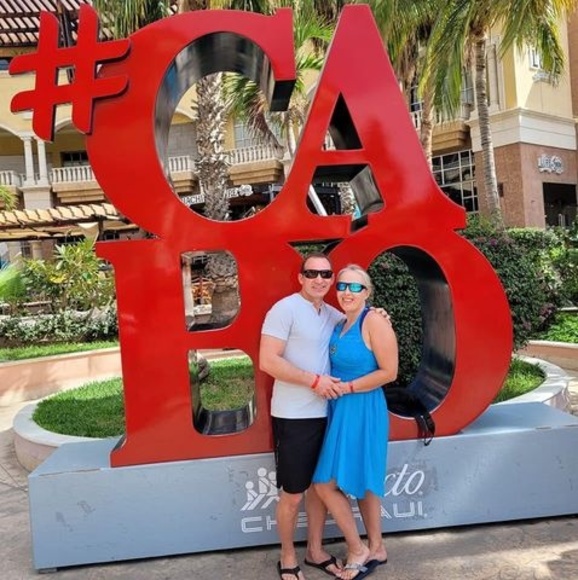 Profile Picture of Anna Kobeszko (@annakobeszko) on Poshmark