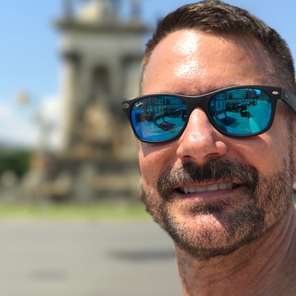 Profile Picture of John Nichols (@johnnichols869) on Poshmark