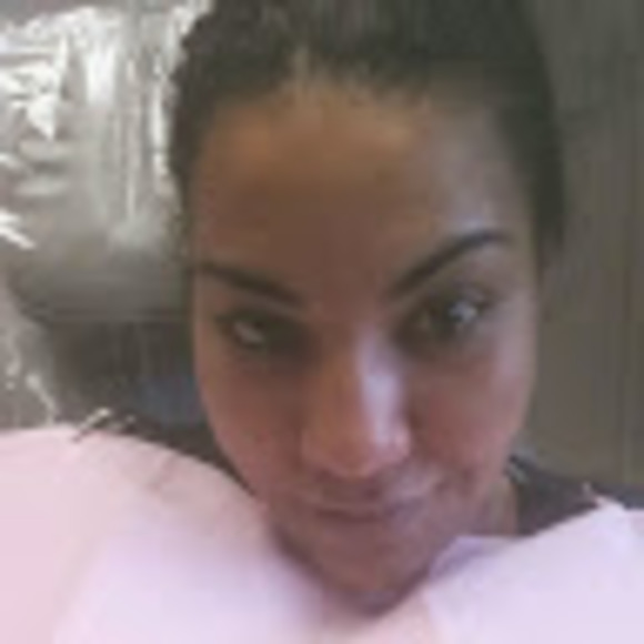 Profile Picture of Sonia Ribeiro (@soniaribeiro68) on Poshmark