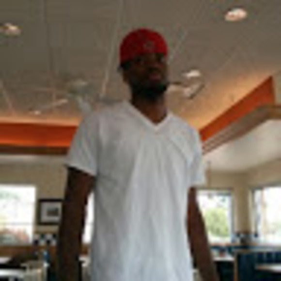 Profile Picture of Brandon Jackson (@6bjackson) on Poshmark