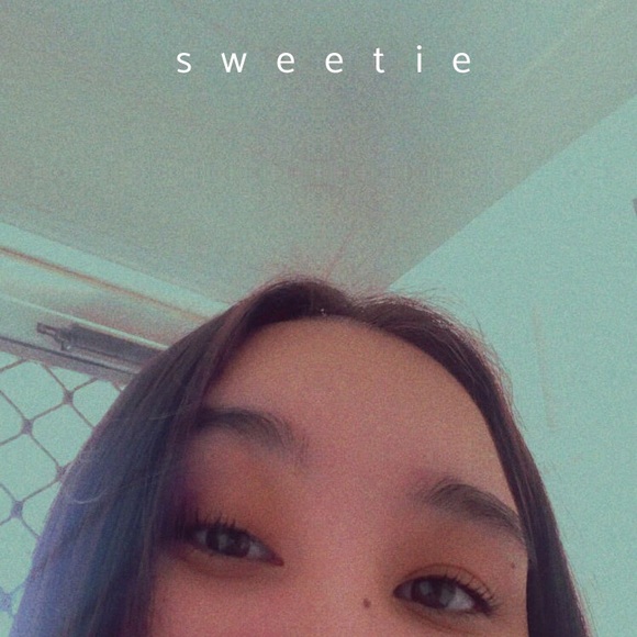 Profile Picture of Tasmyne Gray (@tasmynee) on Poshmark