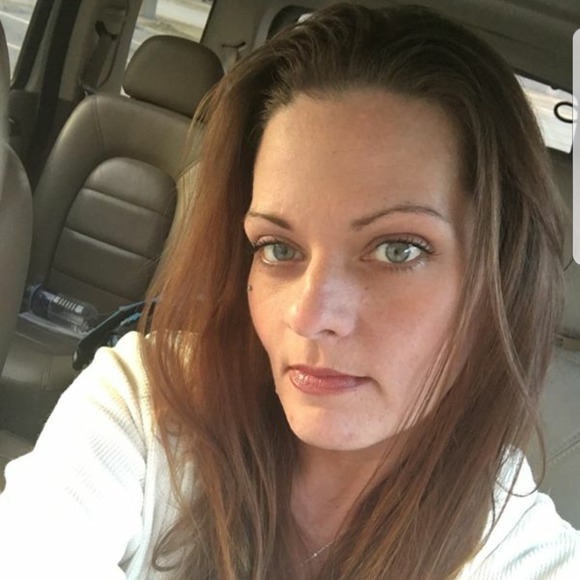 Profile Picture of Monica Alandt (@monicaalandt21) on Poshmark