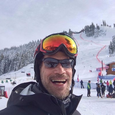 Profile Picture of Brian Cronin (@BoCro) on Twitter