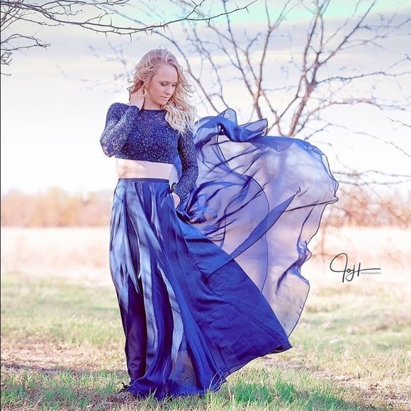 Profile Picture of Caly Hayworth (@calyhayworth) on Poshmark