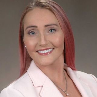 Profile Photo of Tracy Bailey (@tracybailey_thepinkrealtor) on Instagram