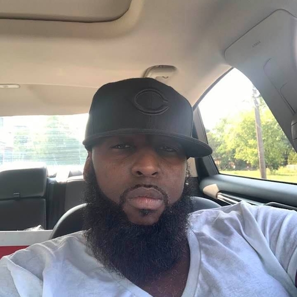 Profile Picture of Christopher Booker (@cbooker028) on Poshmark