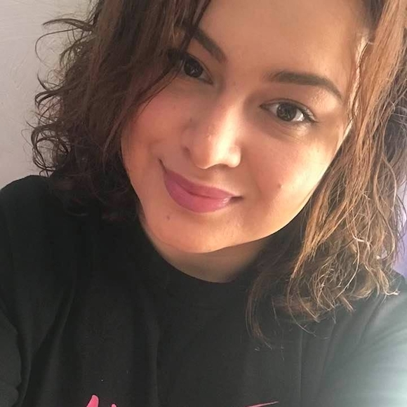 Profile Picture of Raquel Chicas (@kely0886) on Poshmark