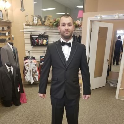 Profile Picture of Andrew Schoonover (@AndrScho09) on Twitter