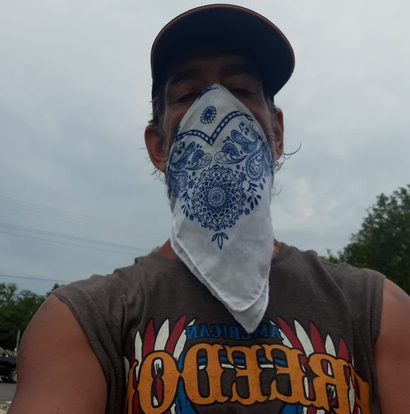 Profile Picture of Michael Reese (@mikereese737) on Poshmark